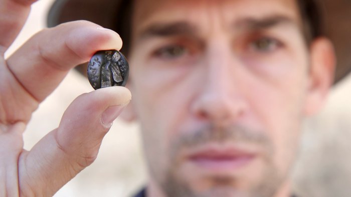 Extremely Rare 2,700-Year-Old Black Stone Seal Depicting A Winged Genie Discovered In Jerusalem