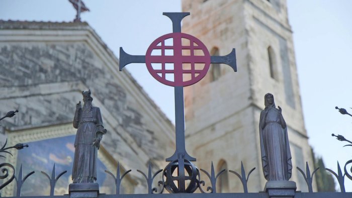 Young Boy Finds Unique Micro-Mosaic Cross Medallion In Jerusalem