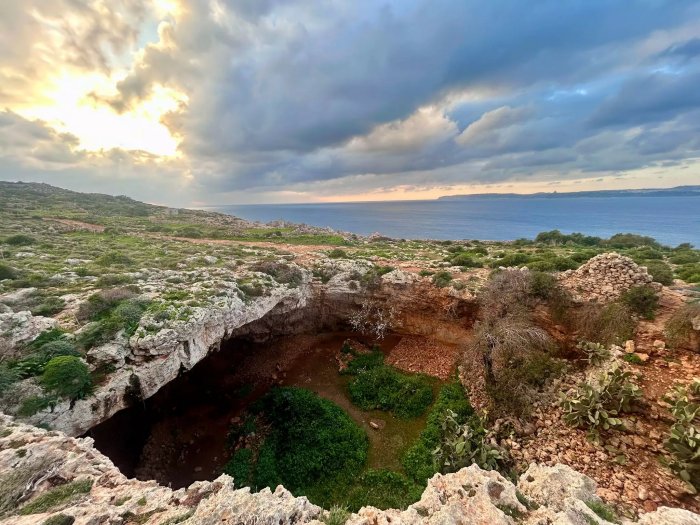 Seafaring Hunter-Gatherers Reached Malta And Other Remote Islands Thousands Of Years Before The First Farmers