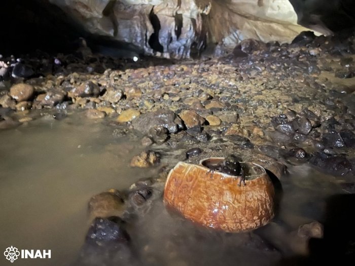 Tlayococ Cave's Hidden Chamber Was Filled With Rare Ancient Artifacts Left By The Extinct Tlacotepehua People