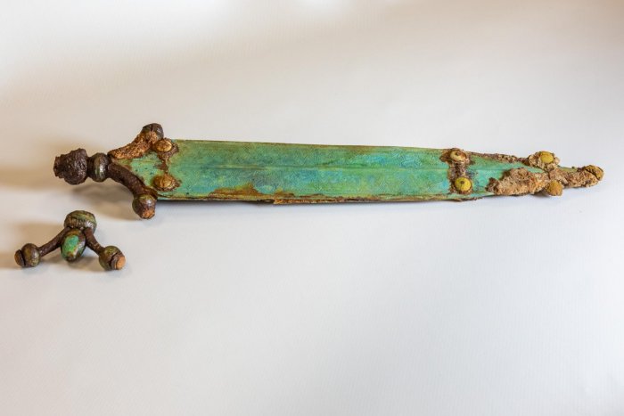 celticnecropolissword4.jpg