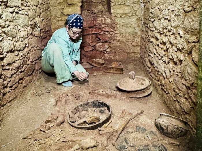 Tomb Of Te K'ab Chaak, First Ruler Of Ancient Maya City Caracol - Discovered