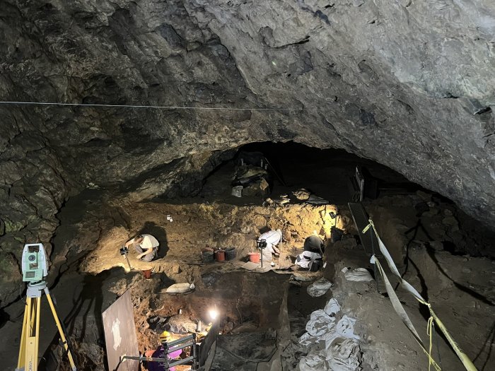 Excavations At Trou Al'Wesse Reveal Traces Of The First Homo Sapiens In Northwestern Europe Around 40,000 Years Ago