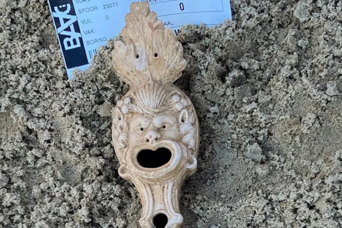 Unique Roman Oil Lamp Decorated With A Crafted Mask Discovered In The Netherlands