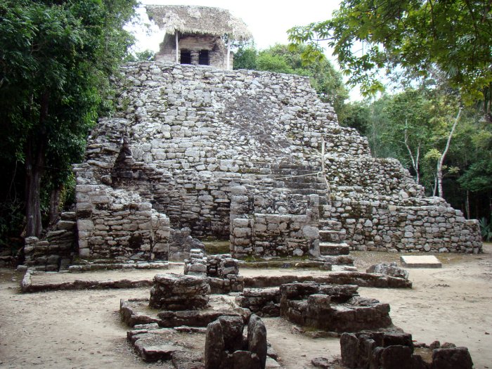 Hieroglyphs Reveal The Name Of Forgotten Maya Queen Ix Ch’ak Ch’een