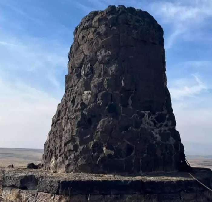 Enigmatic Stone Structure And Undeciphered Inscription Near Bulanik Village, Kars Province, Turkey - Still Unexplained