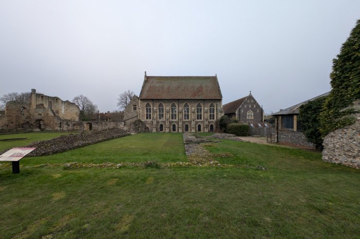 Bayeux Tapestry May Have Served As Monks' Mealtime Reading, New Study Suggests