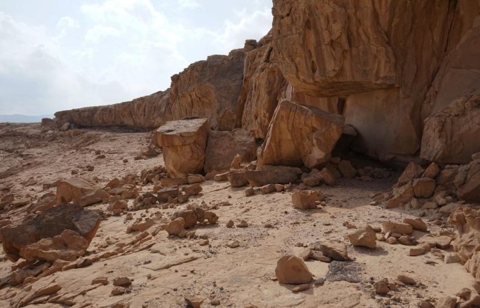 Ancient Secrets Of Om Irak Plateau: New Archaeological Site With 10,000-Year-Old Rock Art Discovered In Sinai