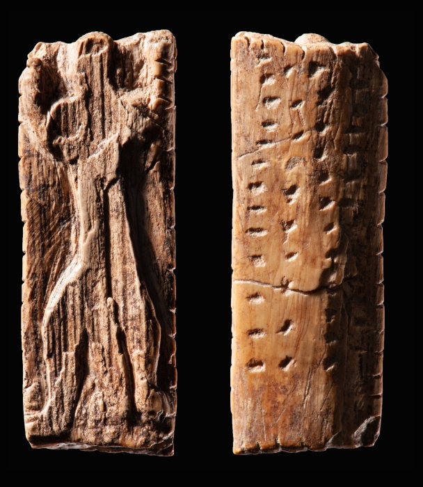 Mysterious Engraved Stone Age Symbols May Be A Form Of The World’s First Writing System