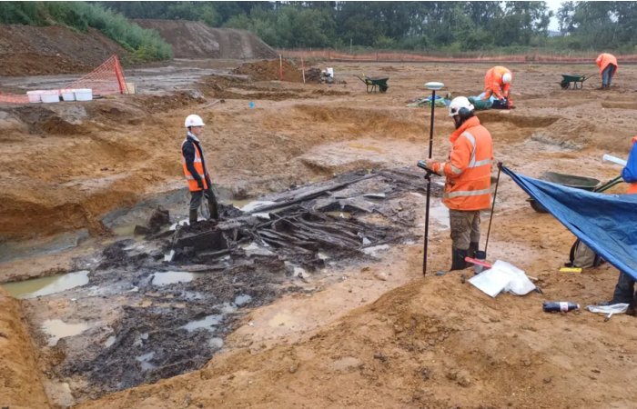Large 3,500-Year-Old Timber Structure Discovered In Gloucester, UK