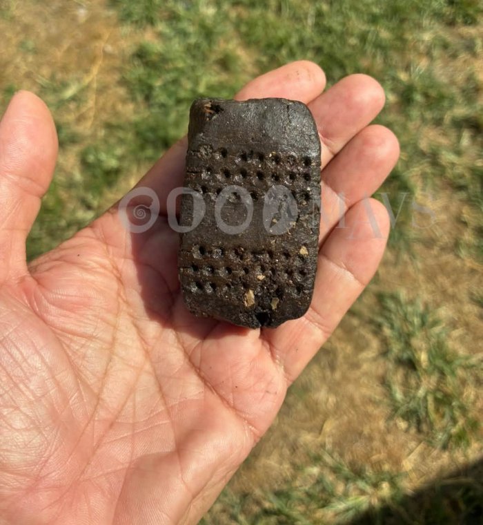 Another Mysterious 4,000-Year-Old Undeciphered Tablet Found At The Lucone Site, Italy